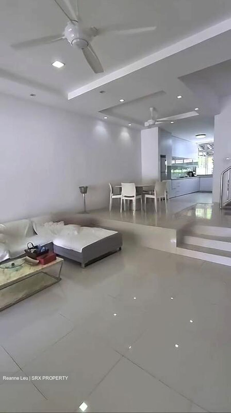 Bedok Ria (D16), Terrace #470481711